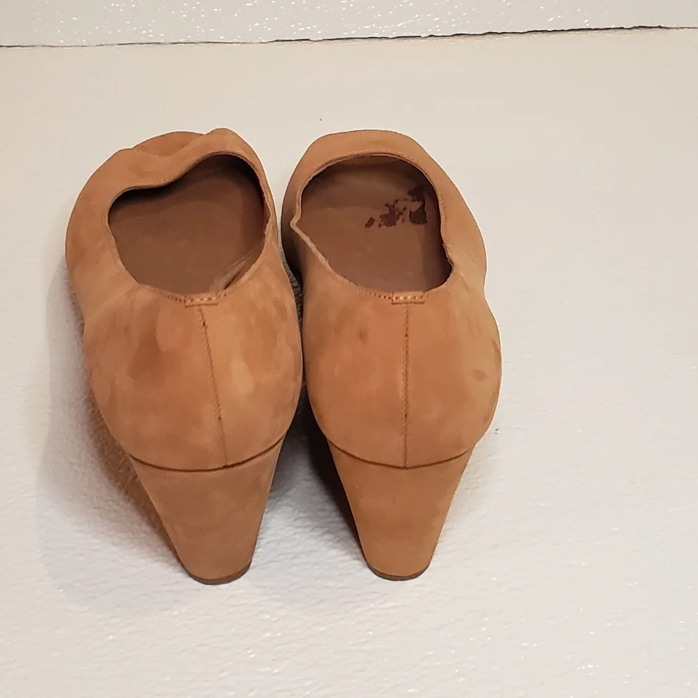 Michael Kors Suede Tan Platform Wedge Heel sandals